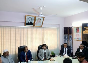 পঞ্চগড় বোদা পৌরসভা পরিদর্শন করেন রংপুরের বিভাগীয় কমিশনার।