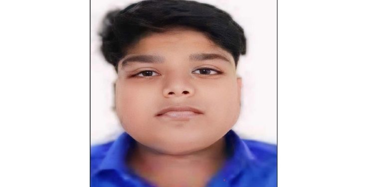 কোটচাঁদপুরে ট্রেনের ধাক্কায় সপ্তম শ্রেণীর ছাত্রের মৃত্যু