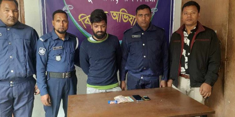 সৈয়দপুরে মাদক সম্রাট সামসাদ আটক ৫০ পিস ইয়াবা, টাকা ও মোবাইল উদ্ধার