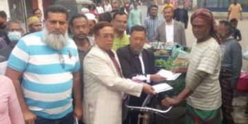 বিএনপির গণসংযোগ ও লিফলেট বিতরণ