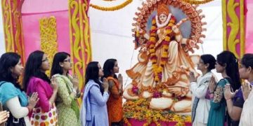 খুলনায় বিদ্যাদেবী মাতা সরস্বতীর শ্রী চরণে অঞ্জলীর মধ্যো দিয়ে সরস্বতী পূজা অনুষ্ঠিত!