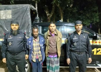 বগুড়ায় নকল স্বর্ণের মূর্তিসহ গ্রেফতার -২ 