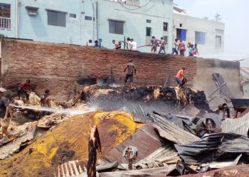 সাঁথিয়ায় আগুনে পুড়ল পাটের গুদাম ও তেলের মিল প্রায় ২ কোটি টাকার ক্ষতি