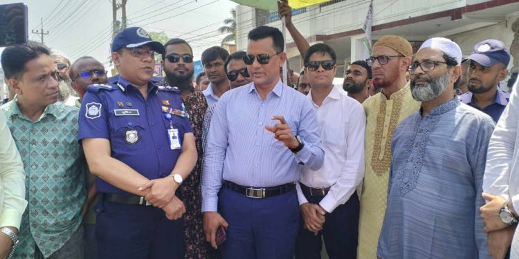 ঈদযাত্রা নির্বিঘ্নে করতে সব ধরণের পরিকল্পনা নেওয়া হয়েছে- বগুড়া জেলা প্রশাসক