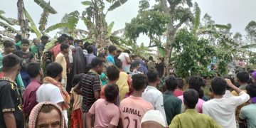 দুর্গাপুরে নদীর পাড়ের মেরাগাছে ঝুলছিল কৃষকের মরদেহ