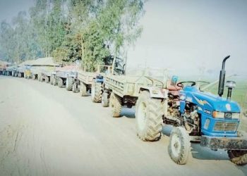 রৌমারীতে দাপিয়ে চলছে মাটিভর্তি ট্রাক্টর নেই কোন ড্রাইভিং লাইসেন্স বাড়ছে দূর্ঘটনা