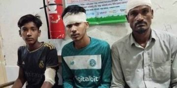 এসএসসি পরীক্ষার্থীসহ ৩ জনকে কুপিয়ে জখম