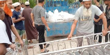 সড়ক দুর্ঘটনায় নিহত ৫ জনের মধ্যে একই পরিবারের ৪ জনের বাড়ি ডাসার উপজেলায়