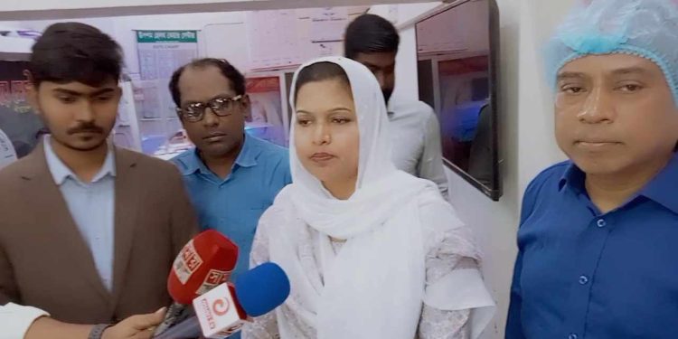 লোহাগড়ায় বিভিন্ন ক্লিনিকে সিভিল সার্জনের অভিযান।