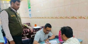 বগুড়ায় রুচিতা হোটেলে পঁচা মুরগির মাংস জরিমানা সহ হোটেল সিলগালা