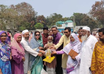 সিরাজগঞ্জে সাড়ে সাত’শ প্রান্তিক জনগোষ্ঠী পরিবারের মাঝে ফুড প্যাকেজ বিতরন