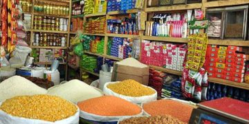 খুলনায় অনিয়ন্ত্রিতভাবে বেড়েই চলেছে নিত্য পণ্যের দাম,  এক্ষেত্রে সিন্ডিকেট ব্যবসায়ীদের কাছে সরকার বড় অসহায়! 