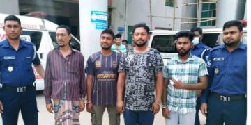 বগুড়ার নন্দীগ্রামে বালুর ট্রাকে চাঁদা দাবি , যুবলীগ- ছাত্রলীগের ৫ কর্মী গ্রেফতার