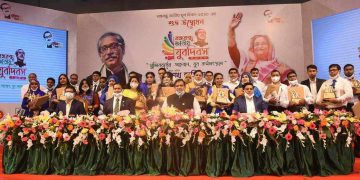 মৎস্য পোল্ট্রি ব্যবসার পাশাপাশি এবার গরুর ফার্ম দিতে যাচ্ছেন রাজশাহী বিভাগের শ্রেষ্ঠ সফল উদ্যোক্তা মাহফুজ-উর-রহমান