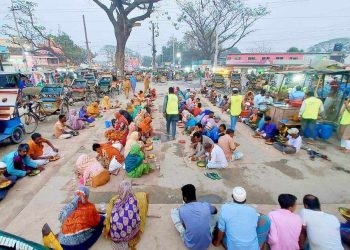 মানব সেবায় স্বপ্ন গ্রুপের উদ্যোগে   মাসব্যাপী ইফতার সামগ্রী বিতরন