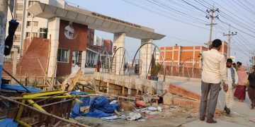 শিয়ালকোলে গুড়িয়ে দেওয়া হলো অবৈধ স্থাপনা