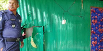 লোহাগড়ায় তেলকাড়া গ্রাম আবারও অশান্ত    দু’পক্ষের সংঘর্ষে মহিলাসহ আহত ২০