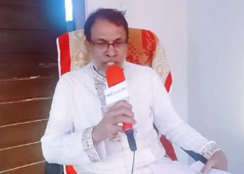 সংবাদ সম্মেলনের বিরুদ্ধে তীব্র নিন্দা। 