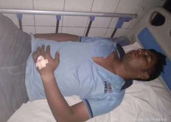 শালিখায় কিশোর গ্যাং এর হামলায় দুই সাংবাদিক আহত। গ্রেফতার ২