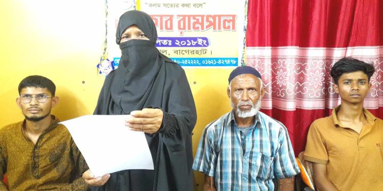 রামপালে ব্যবসায়ী ইমদাদের বিরুদ্ধে প্রতারণায় টাকা আত্মসাতের অভিযোগে বোনের সংবাদ সম্মেলন