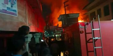 লামায় বাজারে আকস্মিক আগুনে পুড়ে ছাই ব্যবসায়ীর স্বপ্ন