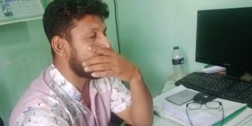 লোহাগড়া পৌরসভার কার্য সহকারী স্বঘোষিত ইন্জিনিয়ার বিরুদ্ধে নানা অনিয়মের অভিযোগ।