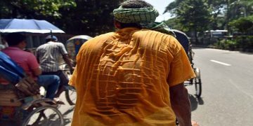 খুলনায় উত্তপ্ত তাপদহের মধ্যে ফের দুঃসংবাদ আবহাওয়া অধিদপ্তরের! 