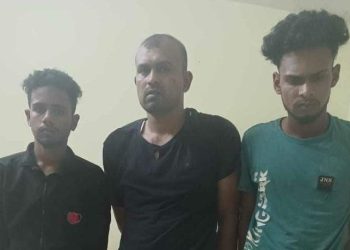 রাজশাহীর পুঠিয়ায় চেকপোস্টে পুলিশের উপর হামলার অভিযোগে গ্রেফতার ৩