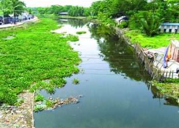 খুলনার ময়ূর নদী দখলের পর দখল উদ্ধারে পদে পদে বাধা ! 