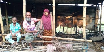 বেড়ায় মশার কয়েল থেকে আগুনের ভয়াবহতায় হতাহত আবদুর রহিমের পরিবার