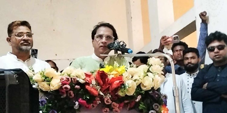 আমি নেতা নই,আপনারা নেতা,