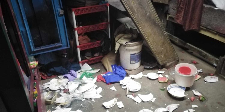 বাউফলে প্রতিবন্ধীকে মারধর ও বসতঘর ভাংচুর