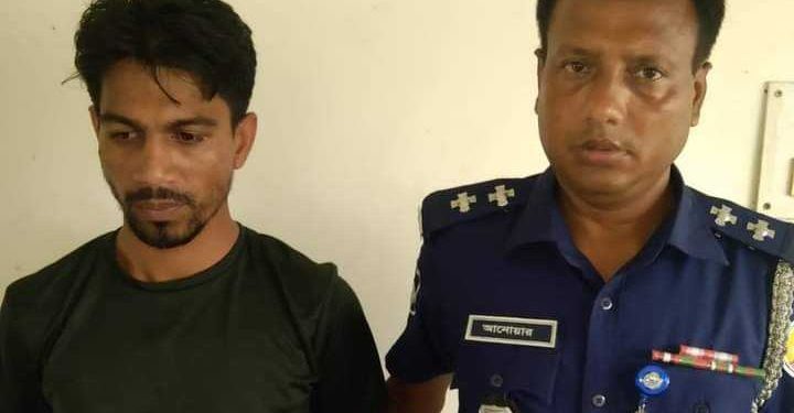 মেহেন্দিগঞ্জে ওয়ারেন্টভুক্ত আসামী গ্রেফতার।