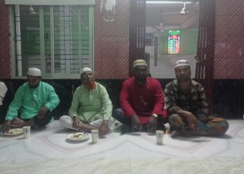 রামপালের কালিকা প্রাসাদ জামে মসজিদে ইফতার মাহফিল 