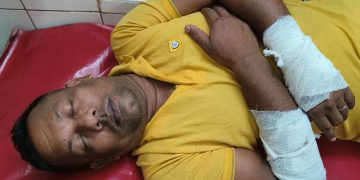 হাজীগঞ্জে কিশোর গ্যাংয়ের হামলায় আহত ২-