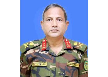 জেনারেল হতে জননেতা ।