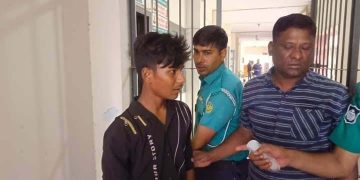 রাজশাহী আরএমপিতে পুলিশ চেকপোস্টে দুই পুলিশকে মারধর করেছে একজন আটক।