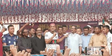 তেঁতুলিয়ার মানুষ খুবই অতিথিপরায়ণ বললেন ব্যারিস্টার সুমন।