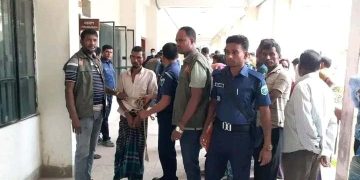 জয়পুরহাটে ভ্যানচালক হত্যা মামলায় ৩ জনের মৃত্যুদন্ডের রায় দিয়েছেন আদালত ।