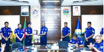 রাজশাহী রেঞ্জের সাজ্জাদ হোসেন আবারো শ্রেষ্ঠ ওসি ।