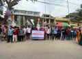 কুষ্টিয়া সরকারি কলেজের ২ জন শিক্ষকের বদলির আদেশ বাতিল করতে শিক্ষার্থীদের মানববন্ধন ।