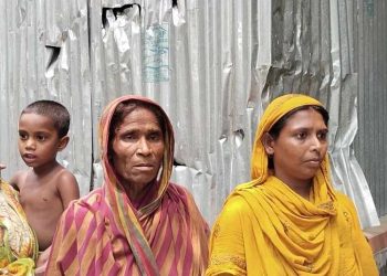 টাঙ্গাইলের ভূঞাপুরে নির্বাচনী সহিংসতায় ব‌্যবসা প্রতিষ্ঠান ও ঘরবা‌ড়ি‌ ভাঙচু‌রের অ‌ভি‌যোগ।