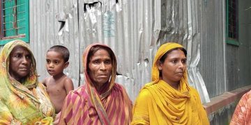 টাঙ্গাইলের ভূঞাপুরে নির্বাচনী সহিংসতায় ব‌্যবসা প্রতিষ্ঠান ও ঘরবা‌ড়ি‌ ভাঙচু‌রের অ‌ভি‌যোগ।