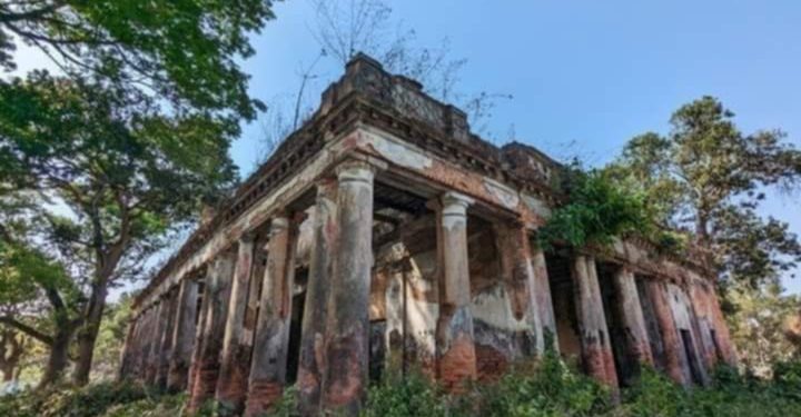 খালিশপুরের নীলকুঠি ইতিহাসের নির্মম সাক্ষী।