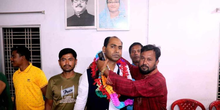 ঠাকুরগাঁওয়ে উপজেলা চেয়ারম্যান নির্বাচিত হলেন—পুষ্প