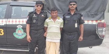 রংপুরে প্রতিবন্ধী গৃহবধূ ধর্ষণের ঘটনায় কবিরাজ আবদুল খালেক গ্রেফতার।