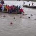 বাগেরহাটের মোংলায় যাত্রীবাহী ট্রলার ডুবি।