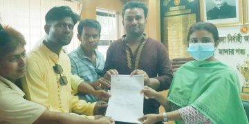 মাদারগঞ্জে প্রার্থীদের মনোনয়ন পত্র দাখিল চেয়ারম্যান-৯,ভাইস চেয়ারম্যান-৪, মহিলা-২ 