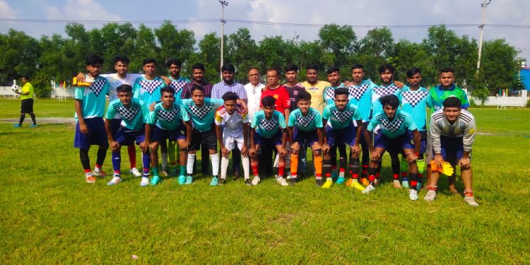 আফাজ উদ্দিন স্কুল ও কলেজ মাঠে ইউএনও কাপ ফুটবল টুর্নামেন্টের উদ্বোধন ।