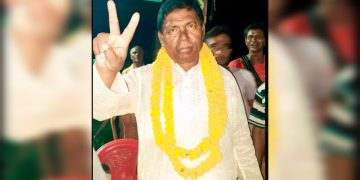 মোংলা উপজেলা নির্বাচনে হ্যাটট্রিক করেছেন আবু তাহের হাওলাদার ।